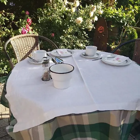 Fruehstueckspension Helmhof Guest house 2*