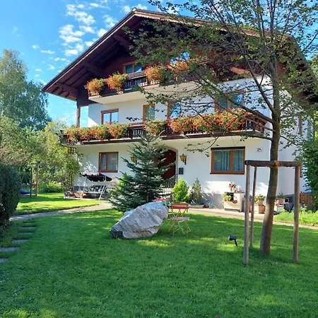 Guest house Fruehstueckspension Helmhof