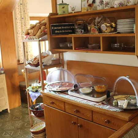 Guest house Fruehstueckspension Helmhof 2*
